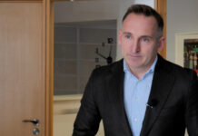 Ministerstwo Finansów chce objąć akcyzą wkłady do e-papierosów. Eksperci prognozują upadek polskich producentów i wzrost szarej strefy