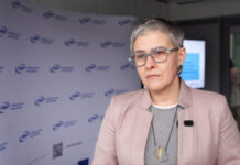 Dziesięć zespołów naukowców rozpoczyna badania o globalnym potencjale. 300 mln zł trafi na rozwój medycyny, kwantów i AI