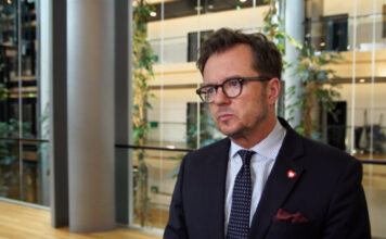 Europejski Rzecznik Praw Obywatelskich co roku pomaga tysiącom Europejczyków. Wiele skarg dotyczy migracji i wdrażania AI