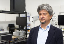 Polscy naukowcy pracują nad robotem do podawania leków do oka. Technologia ma zwiększyć precyzję zabiegów