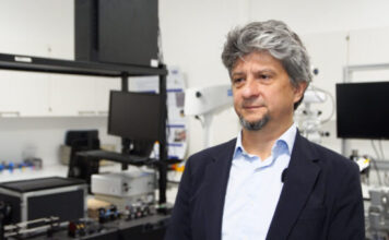 Polscy naukowcy pracują nad robotem do podawania leków do oka. Technologia ma zwiększyć precyzję zabiegów